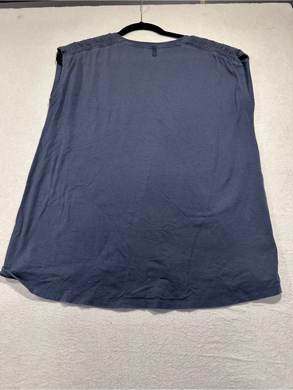L.L. Bean Women’s Navy V‑Neck Sleeveless Tank - Picture 11 of 11